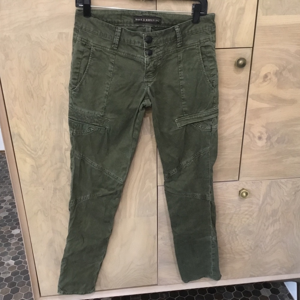 Rock & Republic Teddie Olive Green Moto  Zipper Hem Pants - Size 26